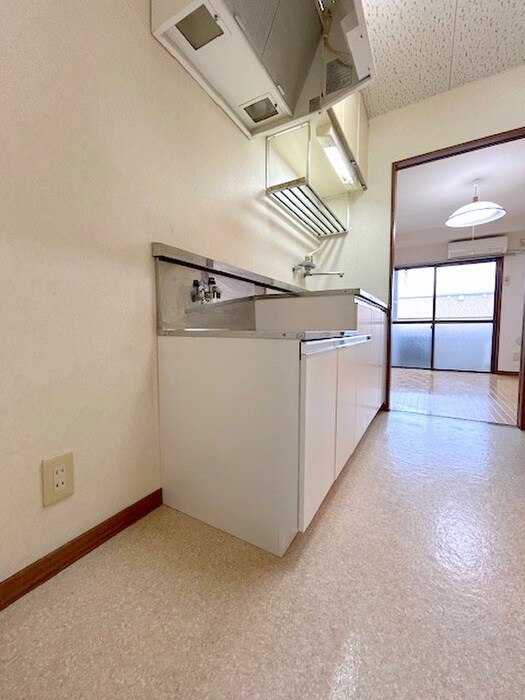 物件内観写真18　(廊下)