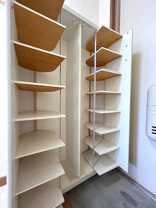 物件内観写真19　(靴箱)