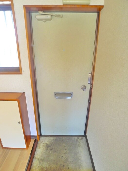 物件内観写真15　(玄関)