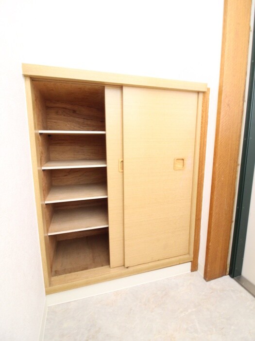物件内観写真15　(靴箱)