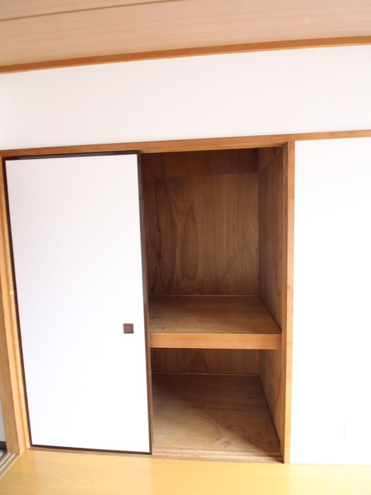 物件内観写真16　(収納)