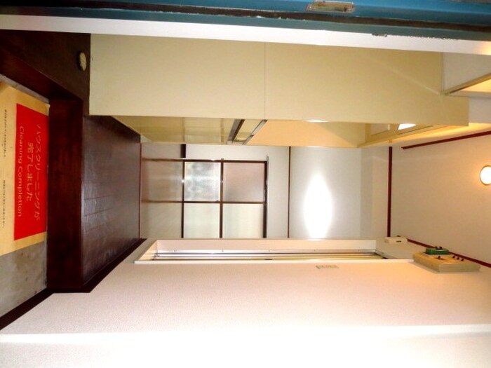 物件内観写真7　(玄関)