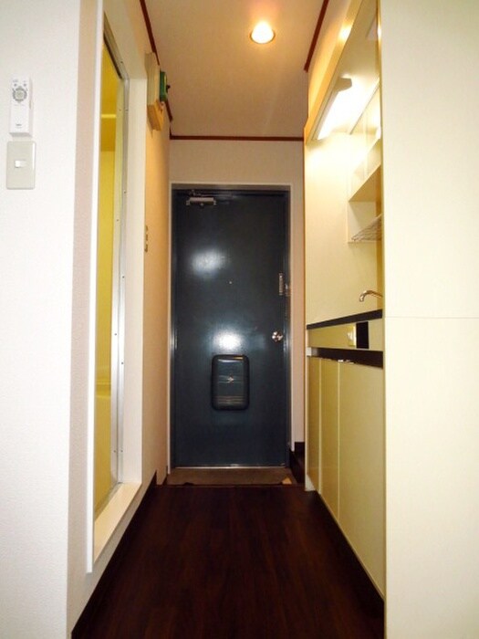 物件内観写真10　(廊下)