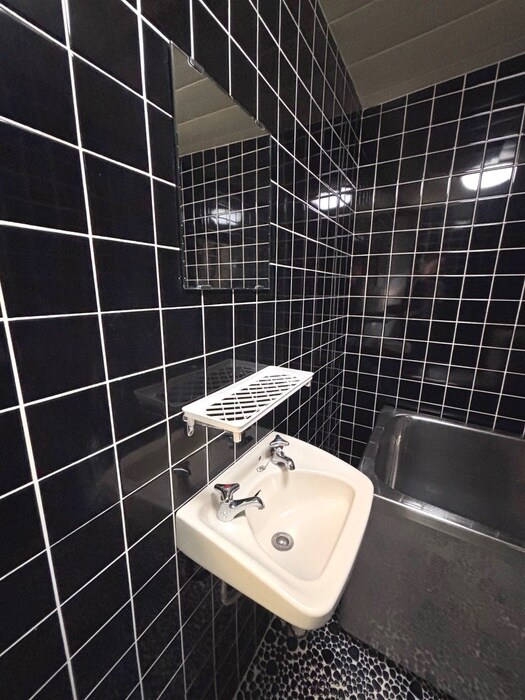 物件内観写真11　(洗面)