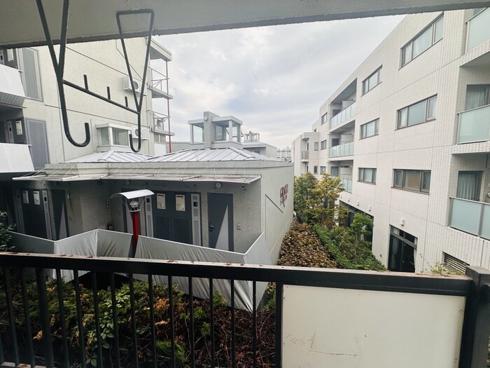 物件内観写真19　(室内からの展望)