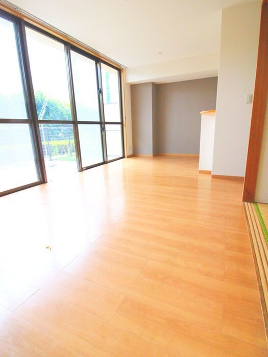 物件内観写真13　(居室)