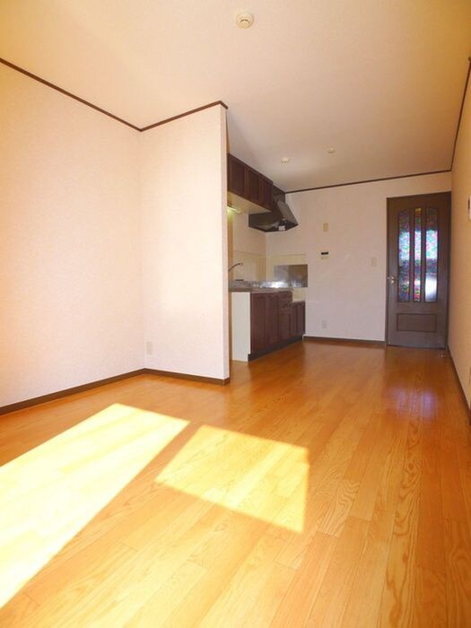 物件内観写真3　(居室)