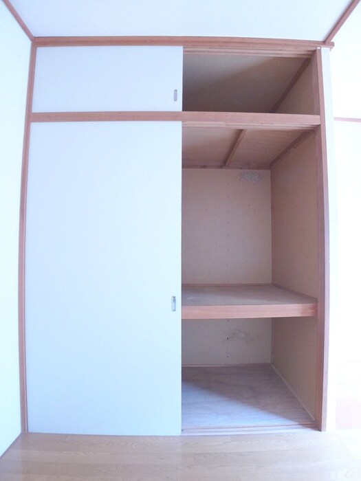 物件内観写真11　(収納)