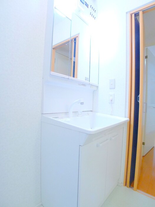 物件内観写真7　(洗面)