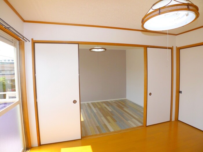 物件内観写真8　(居室)