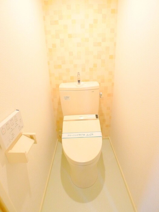 物件内観写真9　(トイレ)