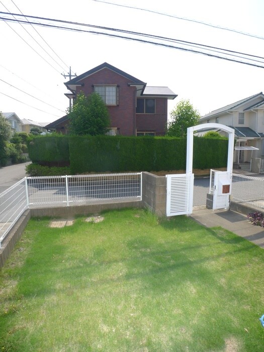 物件内観写真13　(室内からの展望)