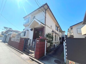 ビレッジ　イン　和泉外観写真