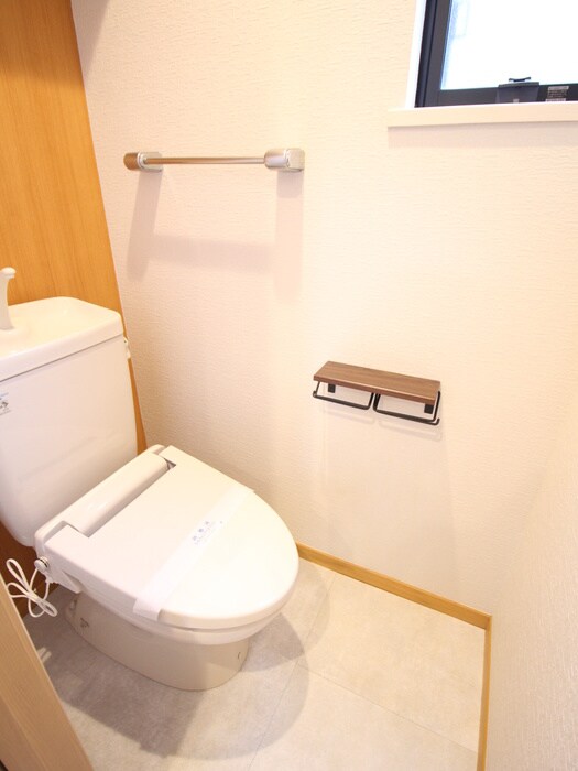 物件内観写真11　(トイレ)