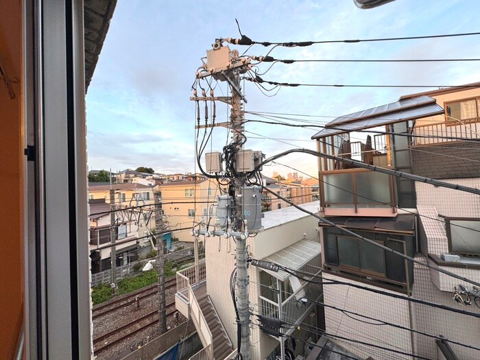 物件内観写真21　(室内からの展望)