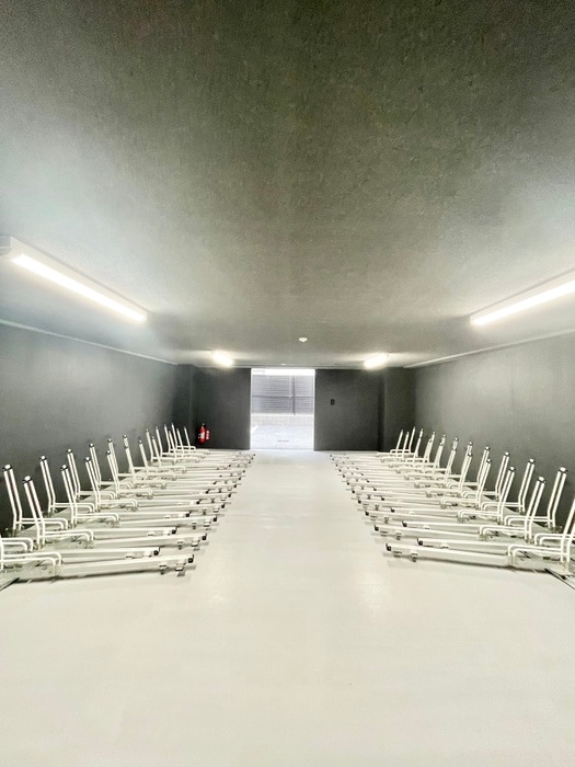 物件外観写真4　(駐輪場)