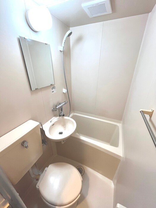 物件内観写真12　(バス／シャワールーム等)