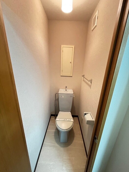 物件内観写真11　(トイレ)