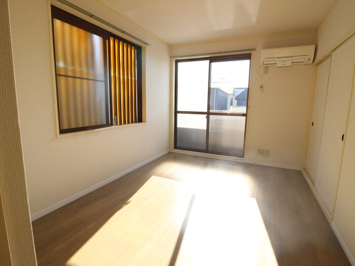 物件内観写真7　(居室)