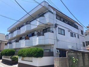ロイヤルコ－ポ外観写真