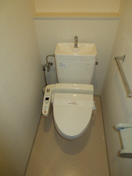 物件内観写真12　(トイレ)