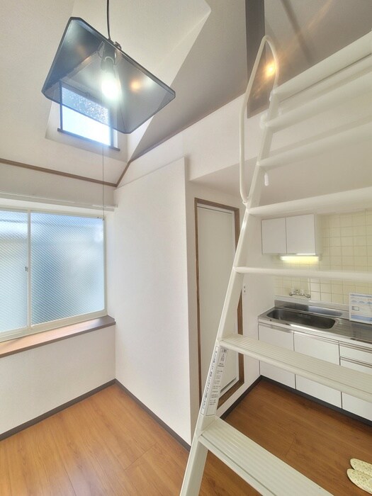 物件内観写真15　(居室)