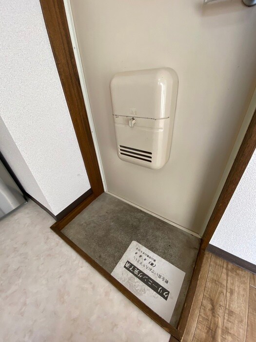 物件内観写真19　(玄関)