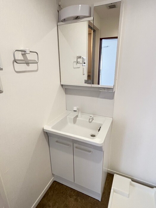 物件内観写真13　(洗面)