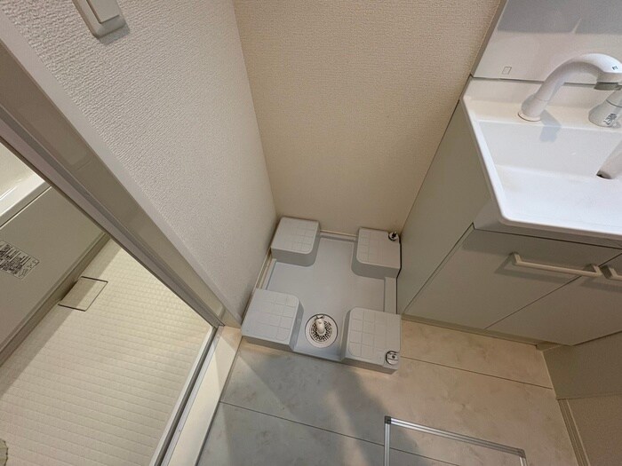 物件内観写真7　(洗濯機置場)