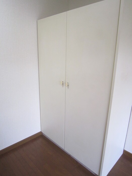 物件内観写真13　(収納)