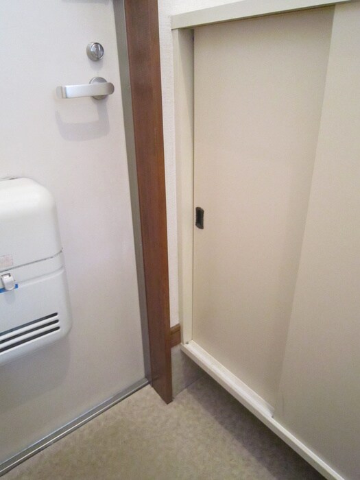 物件内観写真15　(靴箱)