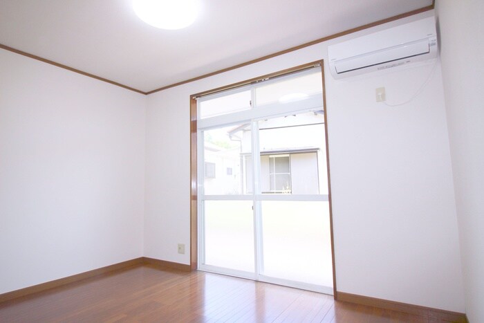 物件内観写真15　(居室)