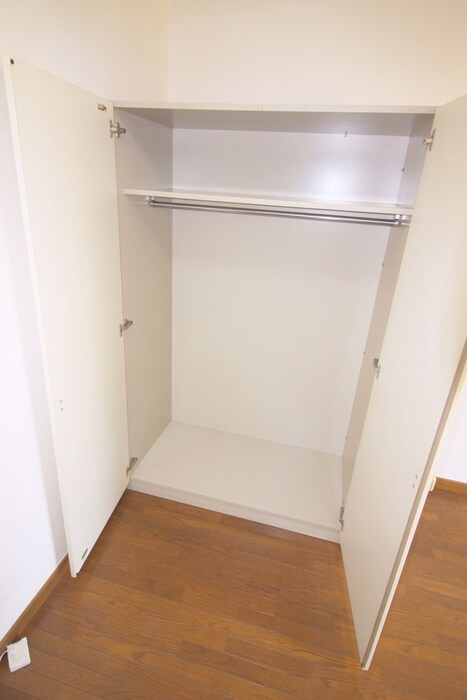 物件内観写真16　(収納)