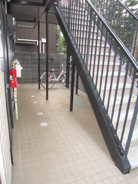 物件外観写真3　(駐輪場)