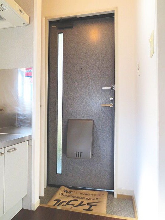 物件内観写真13　(玄関)