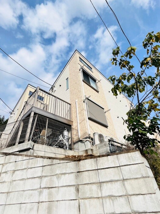 物件外観写真1　(外観写真)