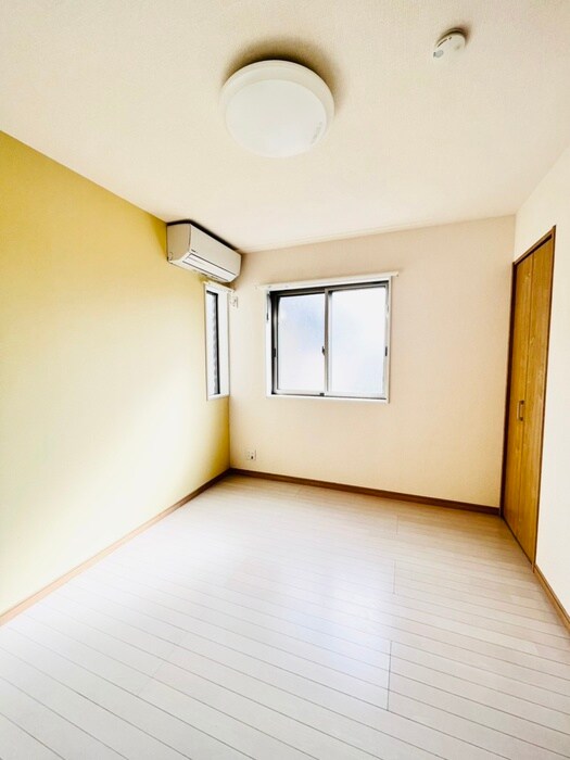 物件内観写真7　(居室)