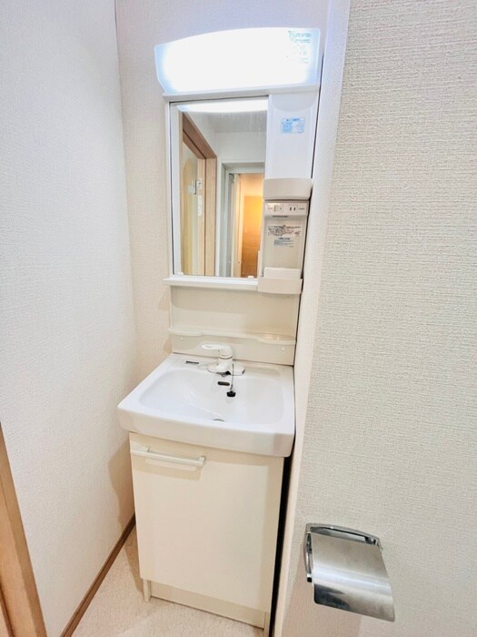 物件内観写真12　(洗面)