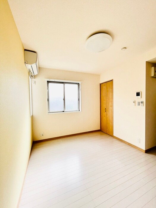 物件内観写真19　(居室)