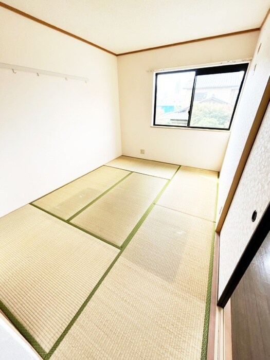 物件内観写真10　(居室)