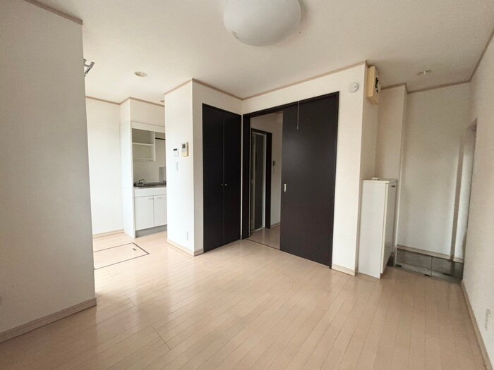 物件内観写真7　(居室)