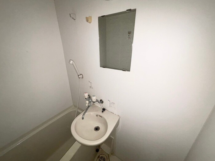 物件内観写真11　(洗面)