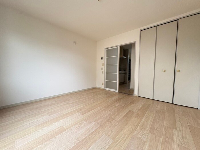 物件内観写真4　(居室)