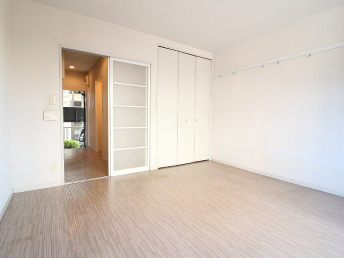 物件内観写真5　(居室)