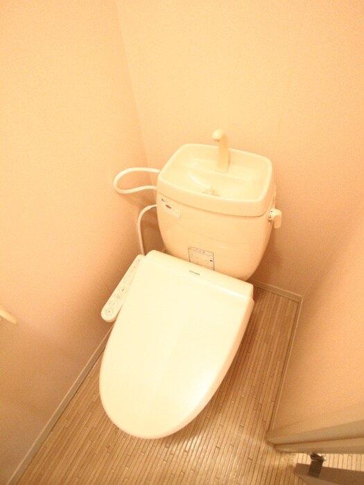 物件内観写真8　(トイレ)