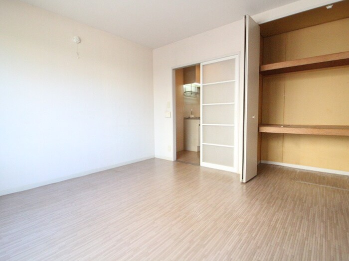 物件内観写真18　(居室)