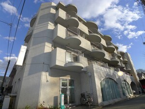 マクロード石橋外観写真