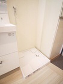 物件内観写真17　(洗濯機置場)