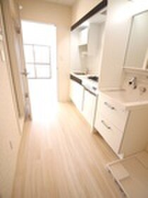 物件内観写真19　(廊下)