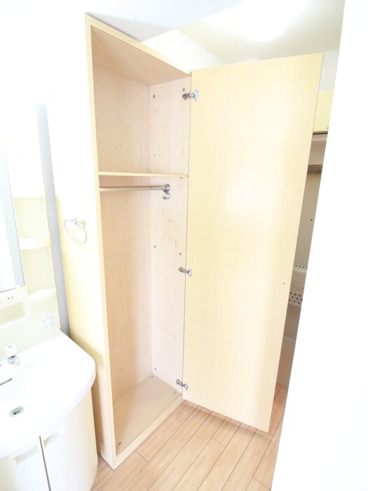 物件内観写真21　(収納)